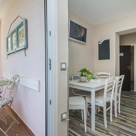 Apartment Lunarta Makarska