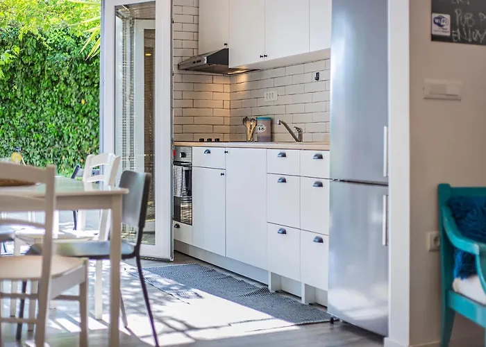 Lunarta * מאקרסקה