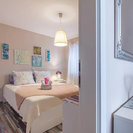Lunarta Apartman